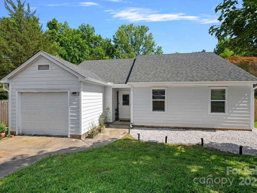8122 Sherington Way, Charlotte, NC 28227.  MLS# CAR4239520, YatesRealty ID 20058. Hardie Board Siding with aluminum soffits and fascia. (Unlike the vinyl siding other homes have).