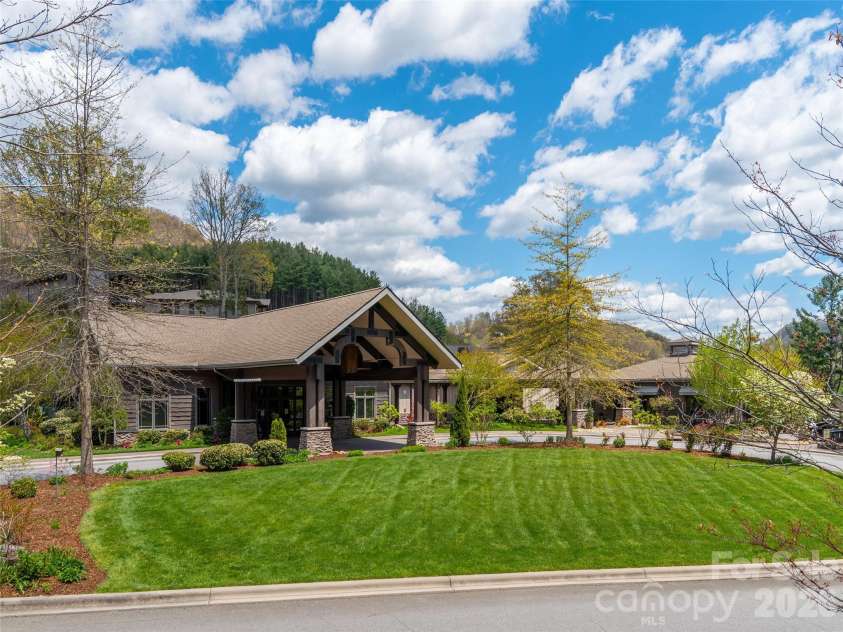 1650 Country Club Drive, Maggie Valley, NC 28751.  MLS# CAR4352647, YatesRealty ID 20059. 