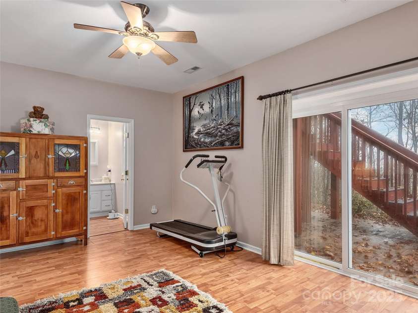 345 Ravenwood Lane, Horse Shoe, NC 28742.  MLS# CAR4185230, YatesRealty ID 20060. 