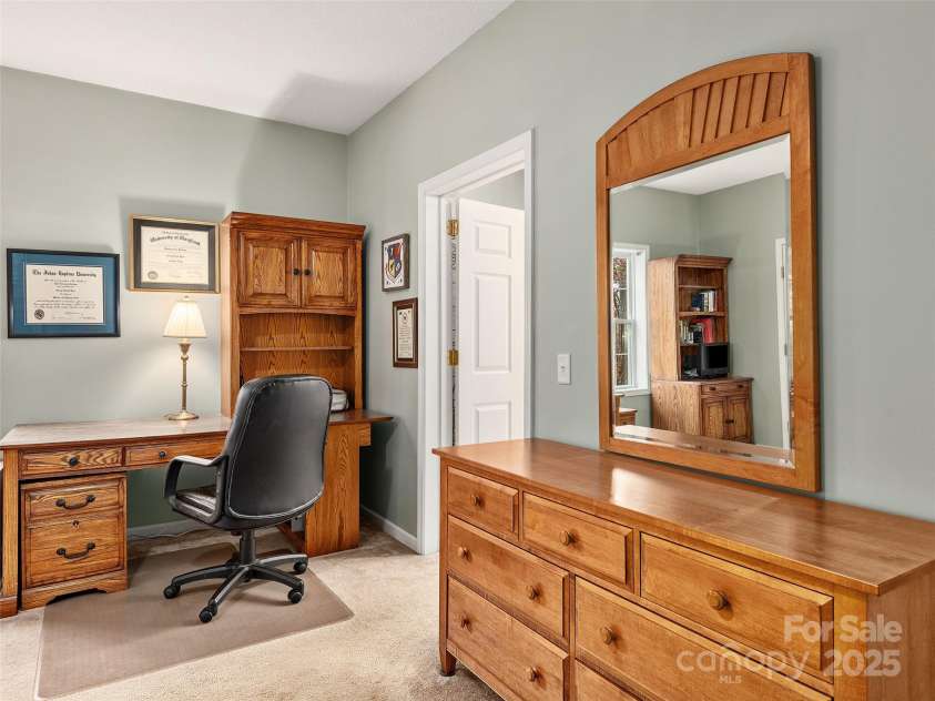 345 Ravenwood Lane, Horse Shoe, NC 28742.  MLS# CAR4185230, YatesRealty ID 20060. 
