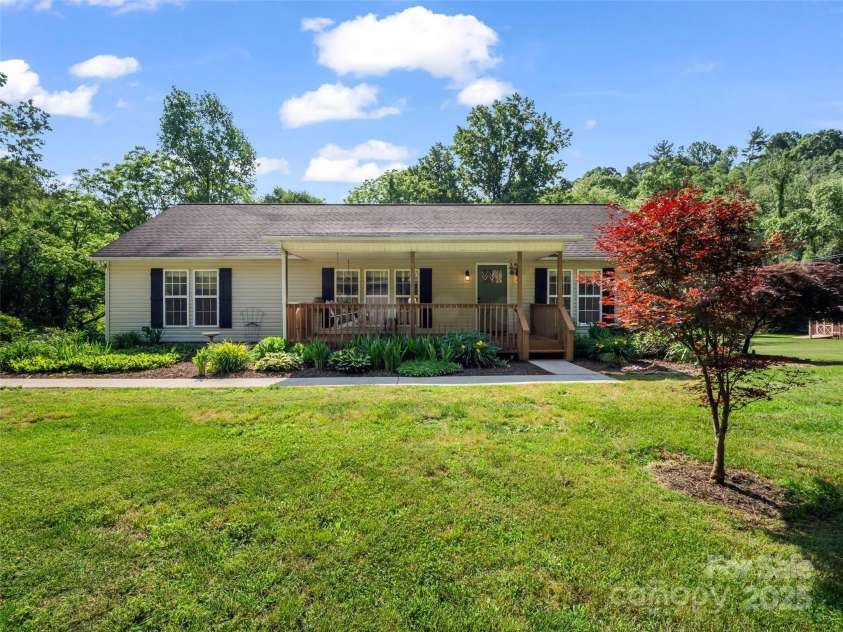2941 Nix Creek Road, Marion, NC 28752.  MLS# CAR4268269, YatesRealty ID 20063. 