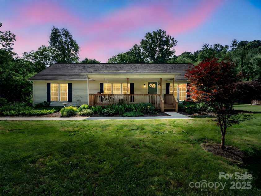 2941 Nix Creek Road, Marion, NC 28752.  MLS# CAR4268269, YatesRealty ID 20063. 