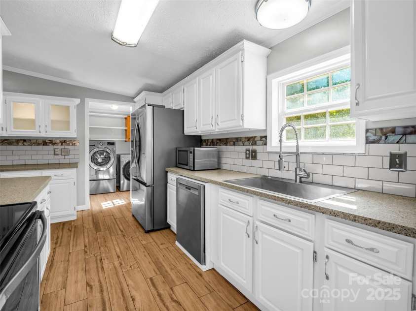 2941 Nix Creek Road, Marion, NC 28752.  MLS# CAR4268269, YatesRealty ID 20063. 