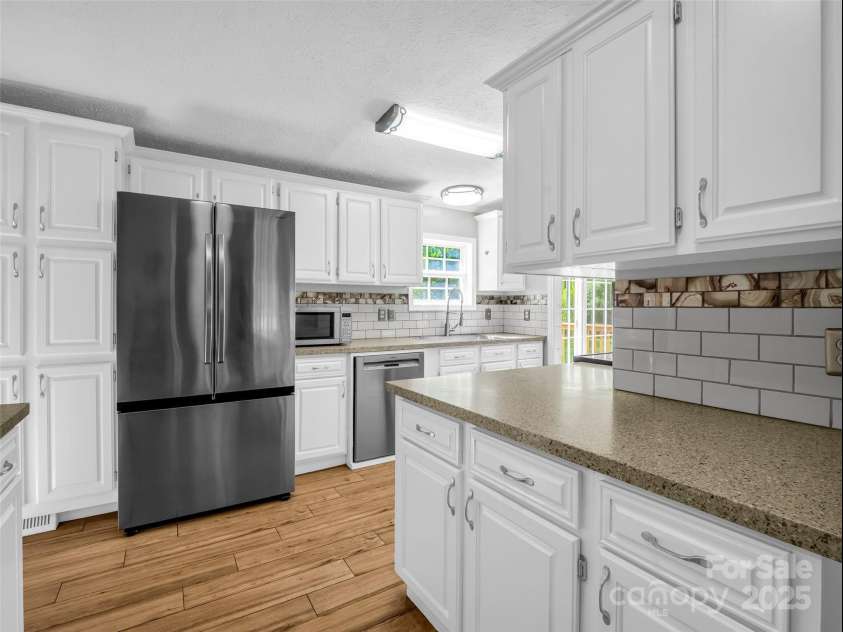 2941 Nix Creek Road, Marion, NC 28752.  MLS# CAR4268269, YatesRealty ID 20063. 