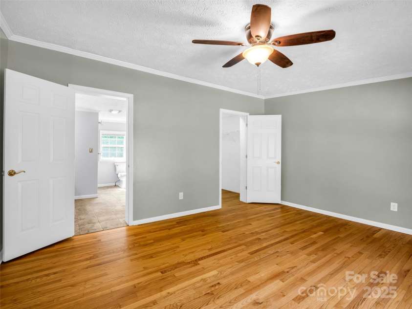 2941 Nix Creek Road, Marion, NC 28752.  MLS# CAR4268269, YatesRealty ID 20063. 