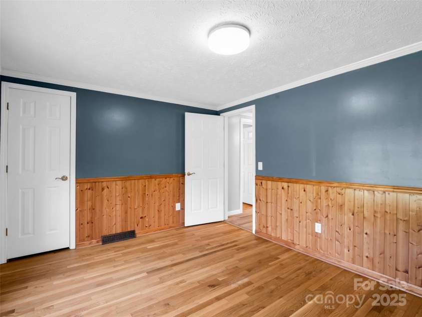 2941 Nix Creek Road, Marion, NC 28752.  MLS# CAR4268269, YatesRealty ID 20063. 