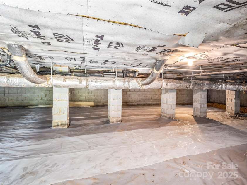 2941 Nix Creek Road, Marion, NC 28752.  MLS# CAR4268269, YatesRealty ID 20063. 