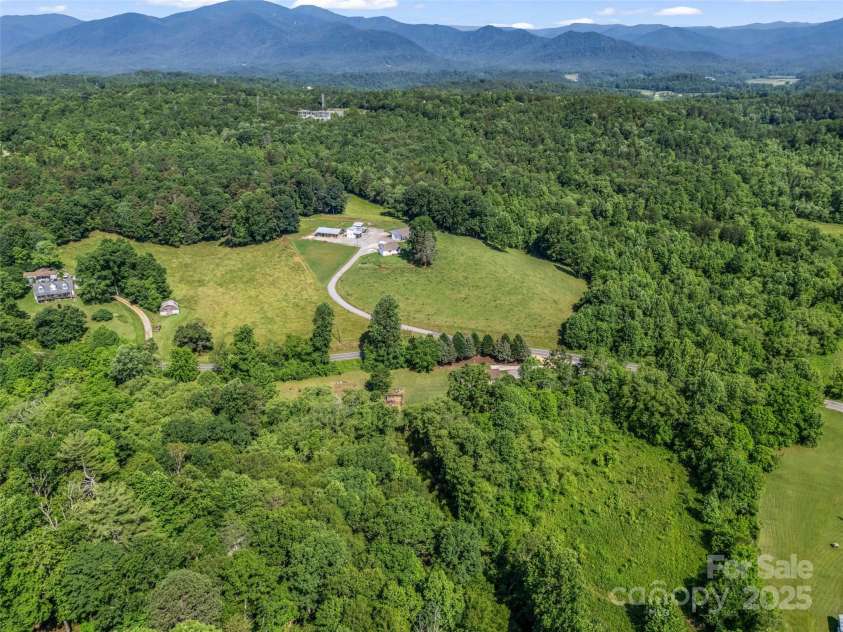 2941 Nix Creek Road, Marion, NC 28752.  MLS# CAR4268269, YatesRealty ID 20063. 