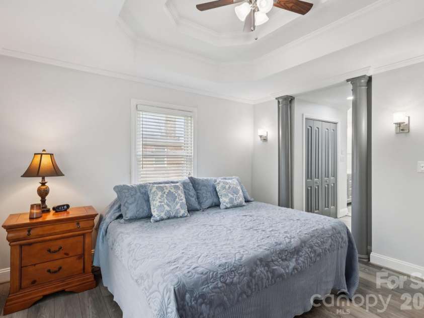 9202 Elgin Drive, Charlotte, NC 28214.  MLS# CAR4359753, YatesRealty ID 20064. 