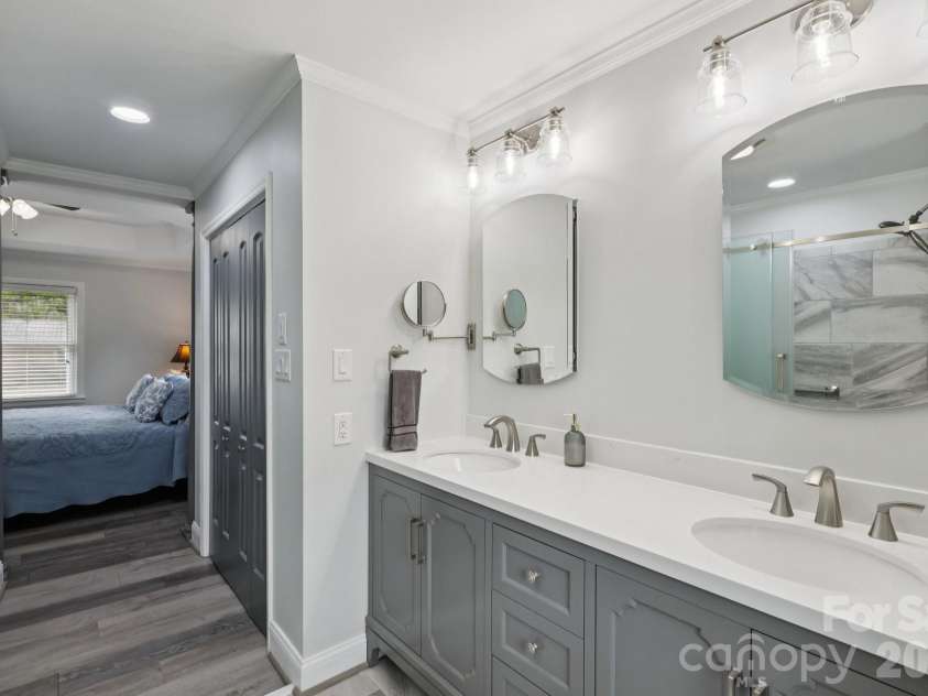 9202 Elgin Drive, Charlotte, NC 28214.  MLS# CAR4359753, YatesRealty ID 20064. 