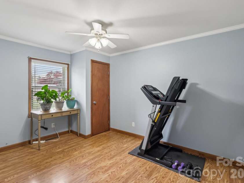 9202 Elgin Drive, Charlotte, NC 28214.  MLS# CAR4359753, YatesRealty ID 20064. 