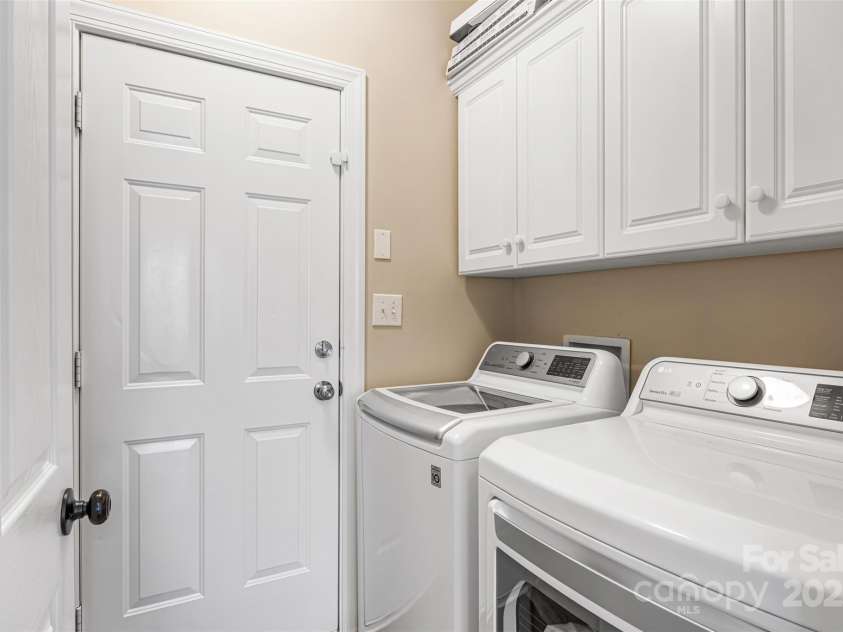 12312 Mcallister Park Drive, Charlotte, NC 28277.  MLS# CAR4267580, YatesRealty ID 20065. 