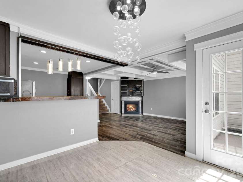9653 Terrier Way, Charlotte, NC 28269.  MLS# CAR4367093, YatesRealty ID 20066. 