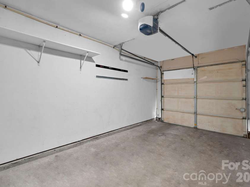 9653 Terrier Way, Charlotte, NC 28269.  MLS# CAR4367093, YatesRealty ID 20066. 