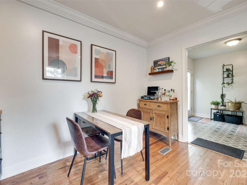 203 Lincoln Street, Belmont, NC 28012.  MLS# CAR4264211, YatesRealty ID 20067. 