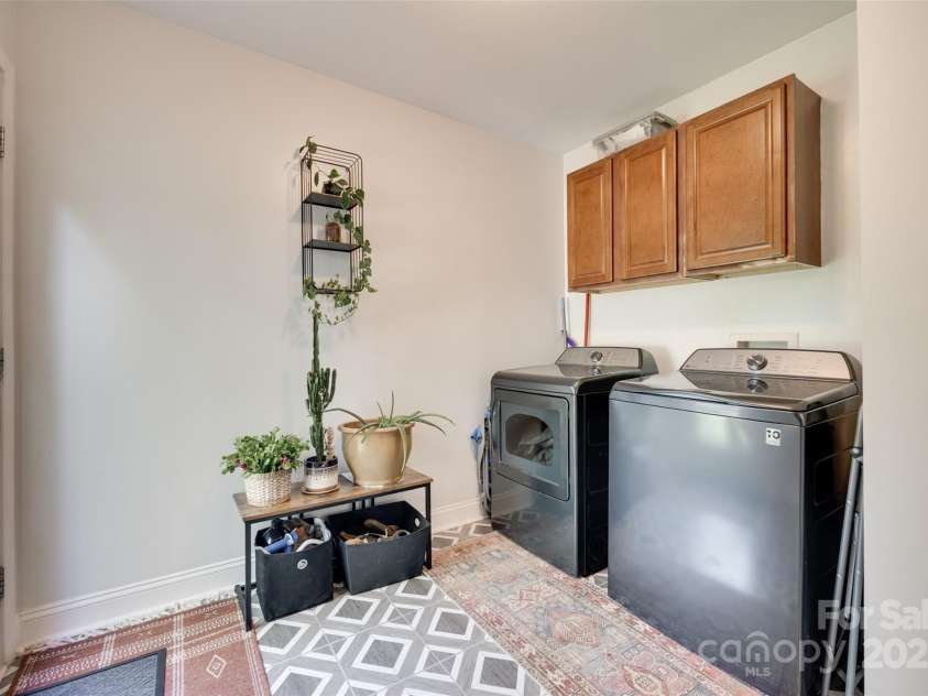 203 Lincoln Street, Belmont, NC 28012.  MLS# CAR4264211, YatesRealty ID 20067. 