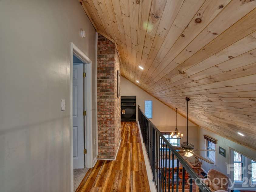 46 Wahuhu Court, Brevard, NC 28712.  MLS# CAR4368025, YatesRealty ID 20067. 