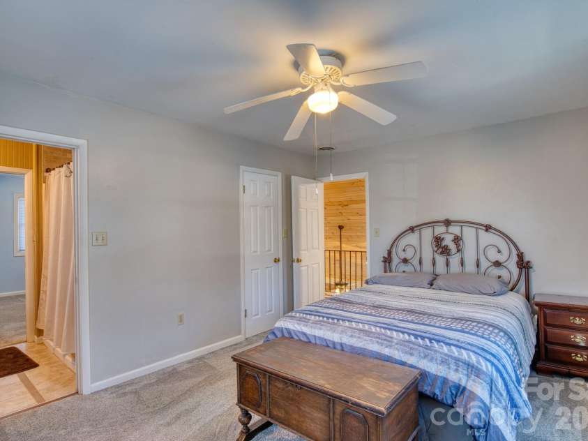 46 Wahuhu Court, Brevard, NC 28712.  MLS# CAR4368025, YatesRealty ID 20067. 