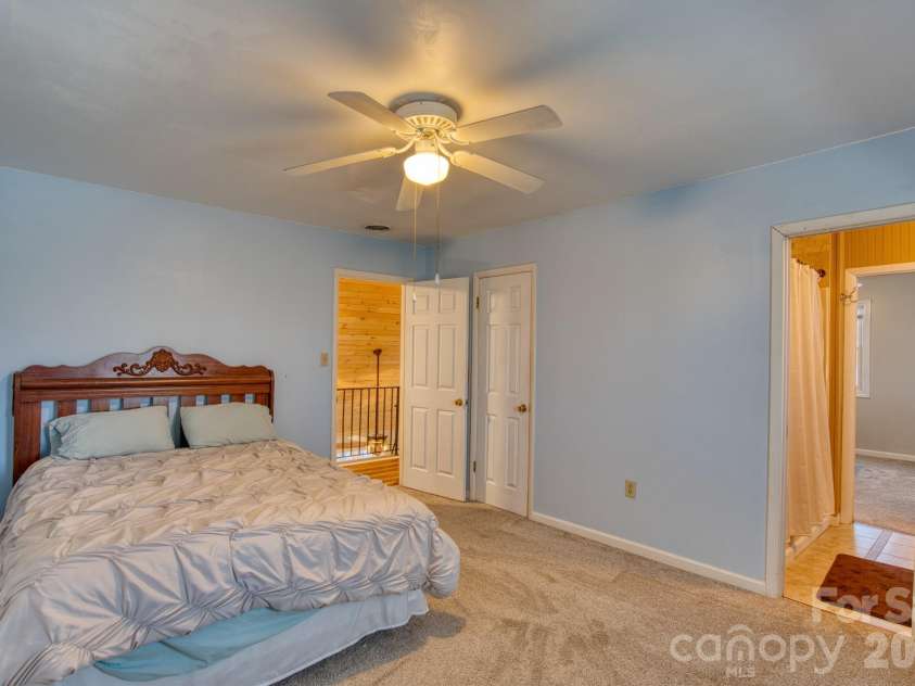 46 Wahuhu Court, Brevard, NC 28712.  MLS# CAR4368025, YatesRealty ID 20067. 