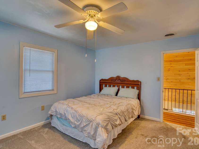 46 Wahuhu Court, Brevard, NC 28712.  MLS# CAR4368025, YatesRealty ID 20067. 