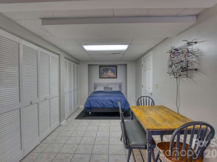 46 Wahuhu Court, Brevard, NC 28712.  MLS# CAR4368025, YatesRealty ID 20067. 