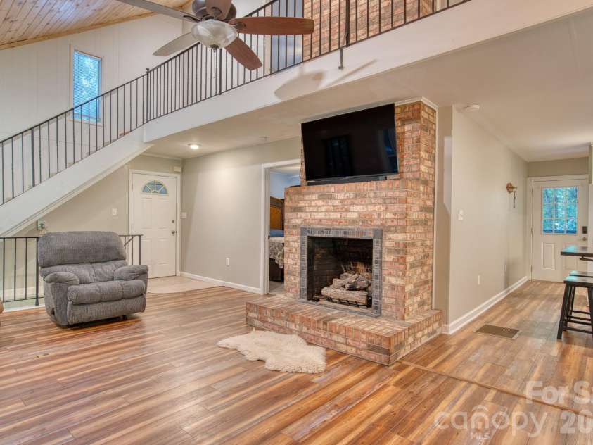 46 Wahuhu Court, Brevard, NC 28712.  MLS# CAR4368025, YatesRealty ID 20067. 