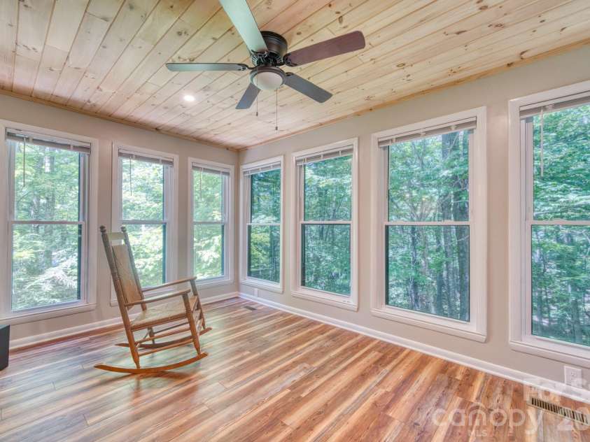 46 Wahuhu Court, Brevard, NC 28712.  MLS# CAR4368025, YatesRealty ID 20067. 