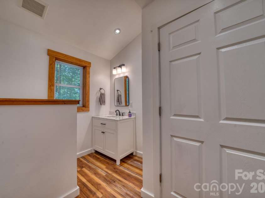 46 Wahuhu Court, Brevard, NC 28712.  MLS# CAR4368025, YatesRealty ID 20067. 