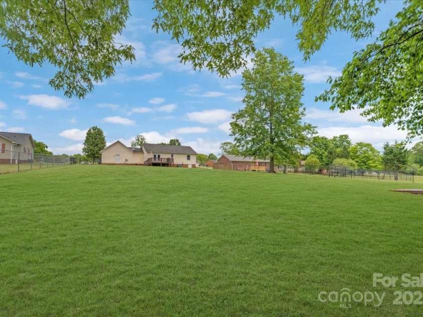 195 Antler Drive, Statesville, NC 28625.  MLS# CAR4255134, YatesRealty ID 20068. Backyard