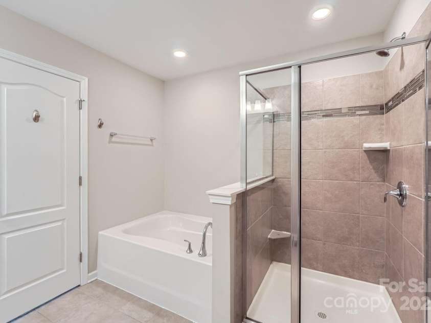 19812 Elise Caroline Alley, Davidson, NC 28036.  MLS# CAR4259405, YatesRealty ID 20069. 