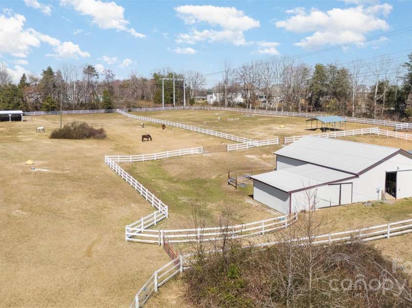 1456 Main Street, Kernersville, NC 27284.  MLS# CAR4233397, YatesRealty ID 2007. 