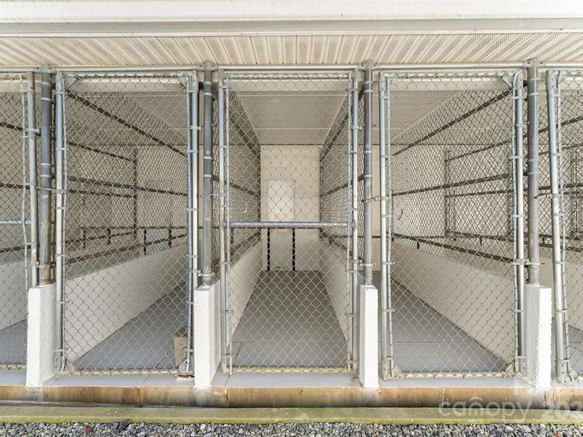 1456 Main Street, Kernersville, NC 27284.  MLS# CAR4233397, YatesRealty ID 2007. 