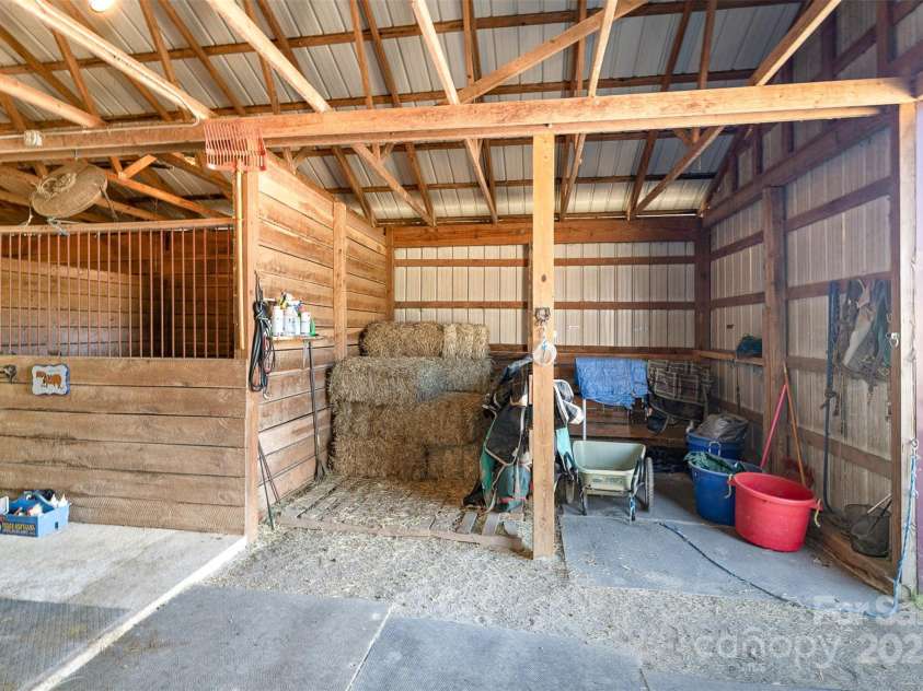 1456 Main Street, Kernersville, NC 27284.  MLS# CAR4233397, YatesRealty ID 2007. 