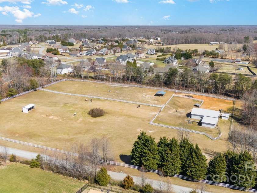 1456 Main Street, Kernersville, NC 27284.  MLS# CAR4233397, YatesRealty ID 2007. 