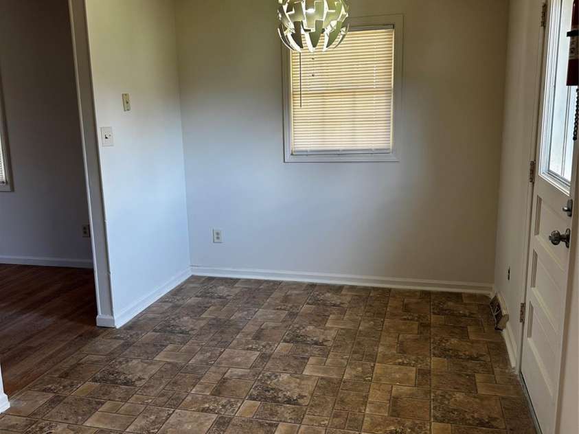 166 Hanover Street, Asheville, NC 28806.  MLS# CAR4243271, YatesRealty ID 20070. 