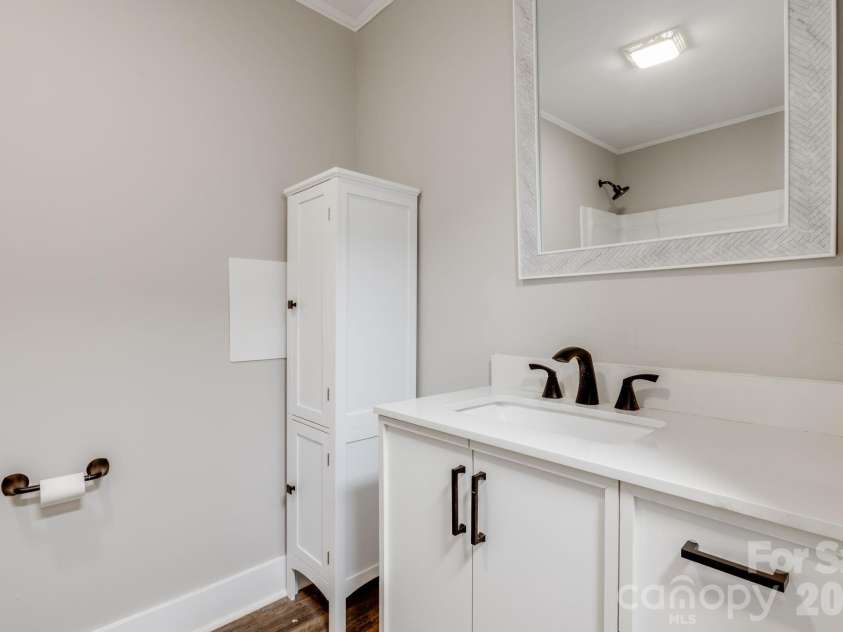 111 Sunset Hill Drive, Etowah, NC 28729.  MLS# CAR4371450, YatesRealty ID 20071. 