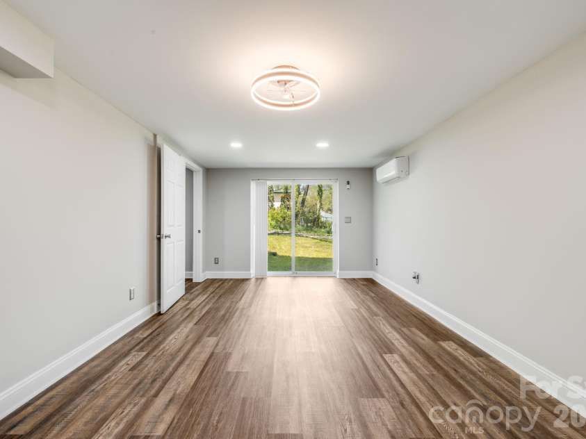 111 Sunset Hill Drive, Etowah, NC 28729.  MLS# CAR4371450, YatesRealty ID 20071. 