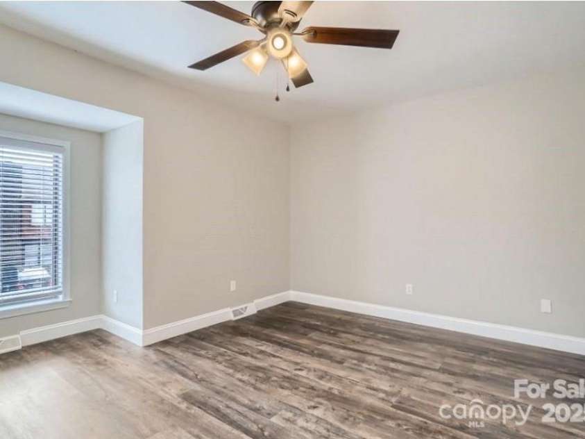 2335 Brookview Court, Rock Hill, SC 29732.  MLS# CAR4244568, YatesRealty ID 20071. 