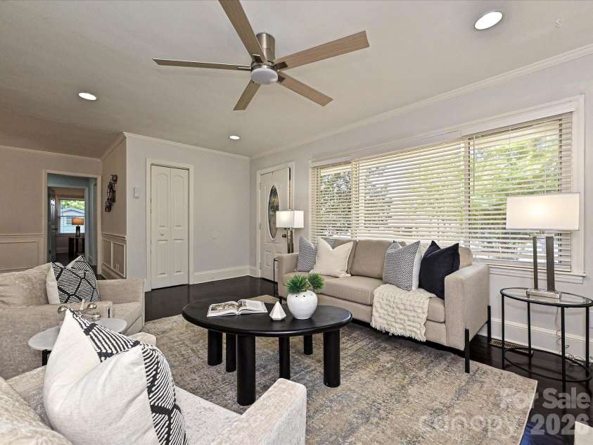 1913 Optimist Lane, Charlotte, NC 28205.  MLS# CAR4365114, YatesRealty ID 20072. 