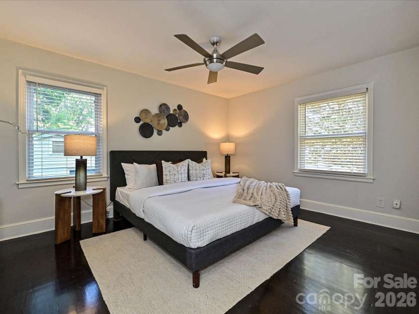 1913 Optimist Lane, Charlotte, NC 28205.  MLS# CAR4365114, YatesRealty ID 20072. 