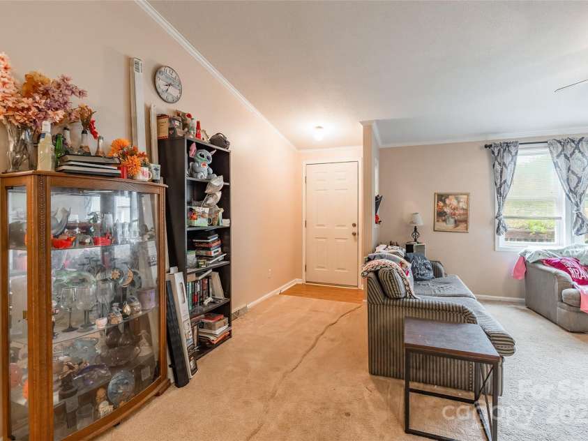 4373 Wentz Road, Maiden, NC 28650.  MLS# CAR4267577, YatesRealty ID 20072. 