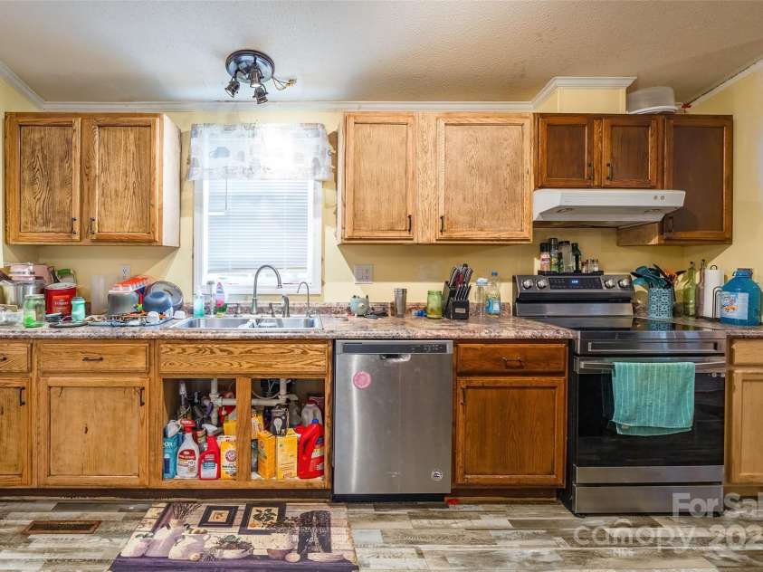 4373 Wentz Road, Maiden, NC 28650.  MLS# CAR4267577, YatesRealty ID 20072. 