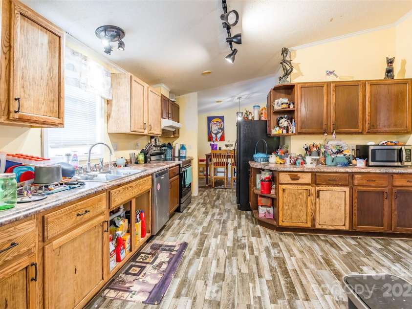 4373 Wentz Road, Maiden, NC 28650.  MLS# CAR4267577, YatesRealty ID 20072. 