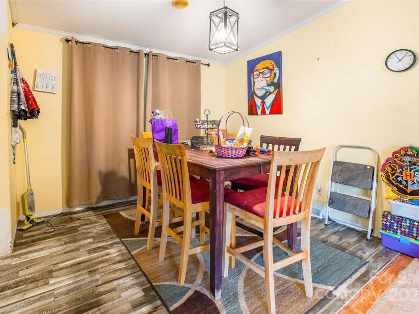 4373 Wentz Road, Maiden, NC 28650.  MLS# CAR4267577, YatesRealty ID 20072. 