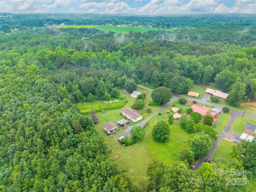 4373 Wentz Road, Maiden, NC 28650.  MLS# CAR4267577, YatesRealty ID 20072. 