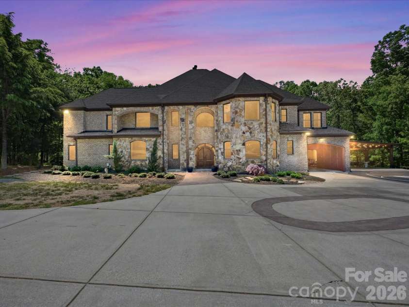 6112 Rehobeth Road, Waxhaw, NC 28173.  MLS# CAR4373674, YatesRealty ID 20073. 