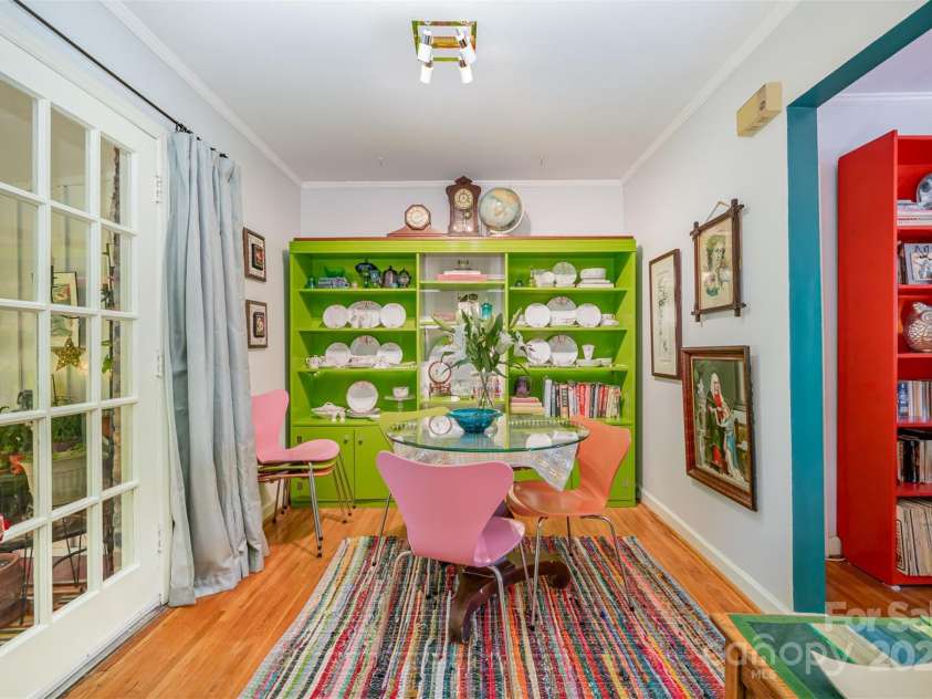 912 McAlway Road, Charlotte, NC 28211.  MLS# CAR4231344, YatesRealty ID 20073. 