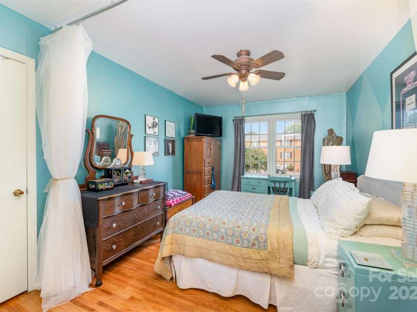 912 McAlway Road, Charlotte, NC 28211.  MLS# CAR4231344, YatesRealty ID 20073. 