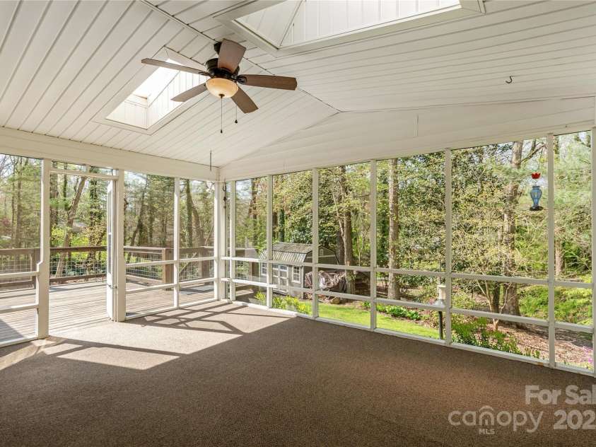 215 Shannon Road, Hendersonville, NC 28791.  MLS# CAR4246696, YatesRealty ID 20077. 