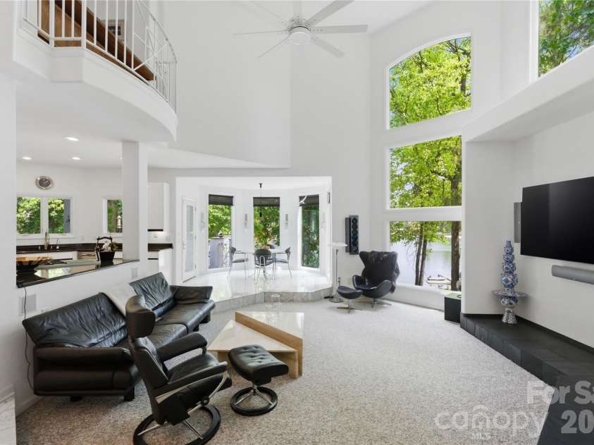 18426 Peninsula Cove Lane, Cornelius, NC 28031.  MLS# CAR4375387, YatesRealty ID 20078. 